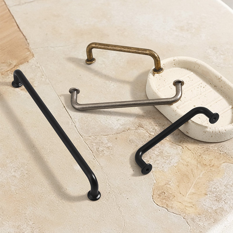 เรียบง่ายย้อนยุคโบราณสําริดโบร - Z. A. Furniture บทวิจารณ์และราคา