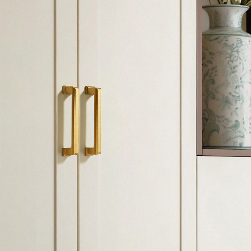 มือจับเฟอร์นิเจอร์โค้งที่ทันสม - Z. A. Furniture บทวิจารณ์และราคา